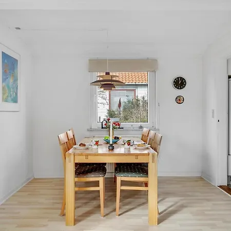 Cozy In With Wifi Гедсер