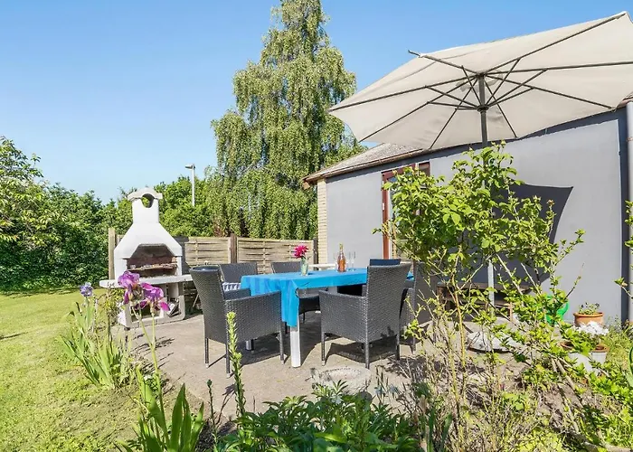 Дом отдыха Cozy In With Wifi